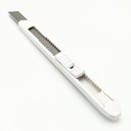 Nataraj Big Cutter–Heavy-Duty 18mm Alloy Steel Blade with Anti-Rust Coating and Auto-Lock Safety Feature